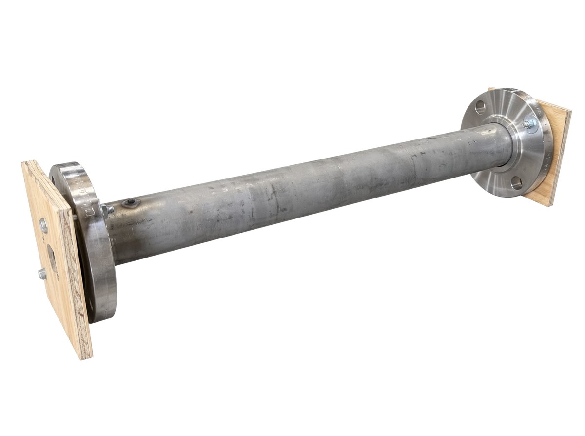 PTFE lined pipe spool with plywood flange covers
